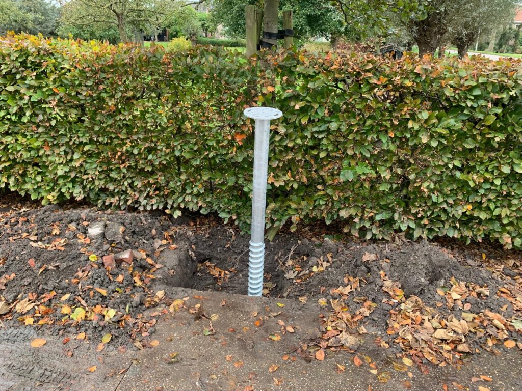 Fundering toegangspoort en lantaarnpaal 4