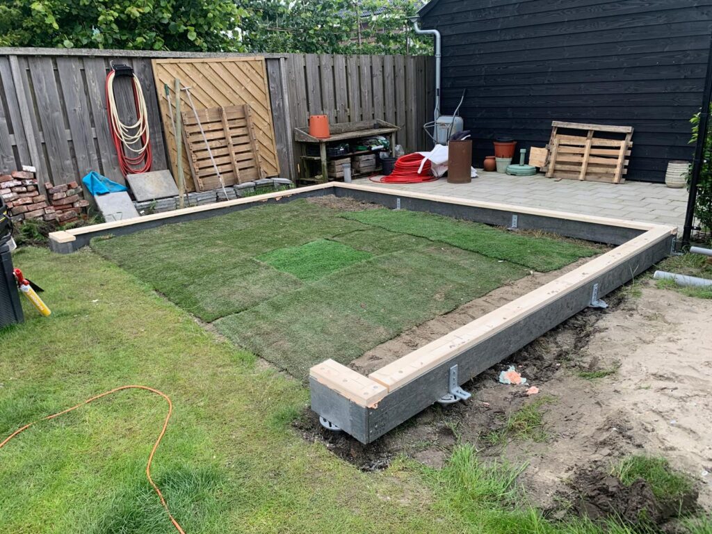 schroeffundamenten onder een kunststoffen fundering 5