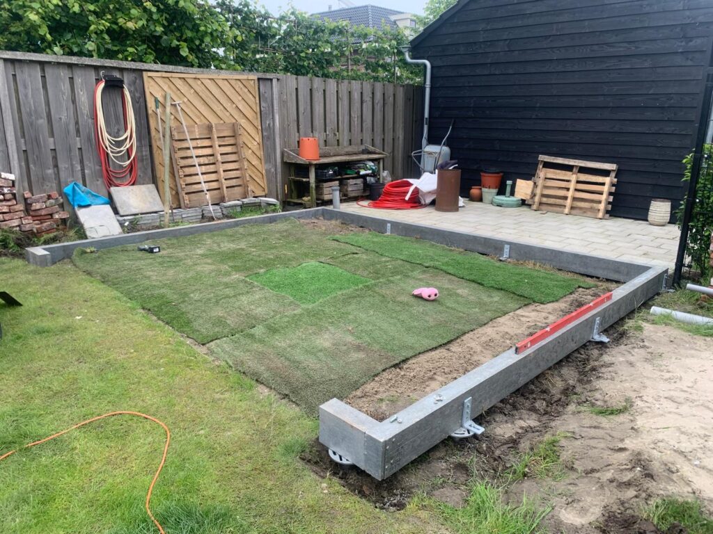 schroeffundamenten onder een kunststoffen fundering 2